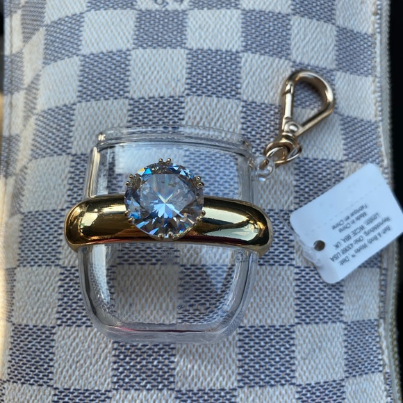 Ring sanitizer holder - Picture 3 of 3